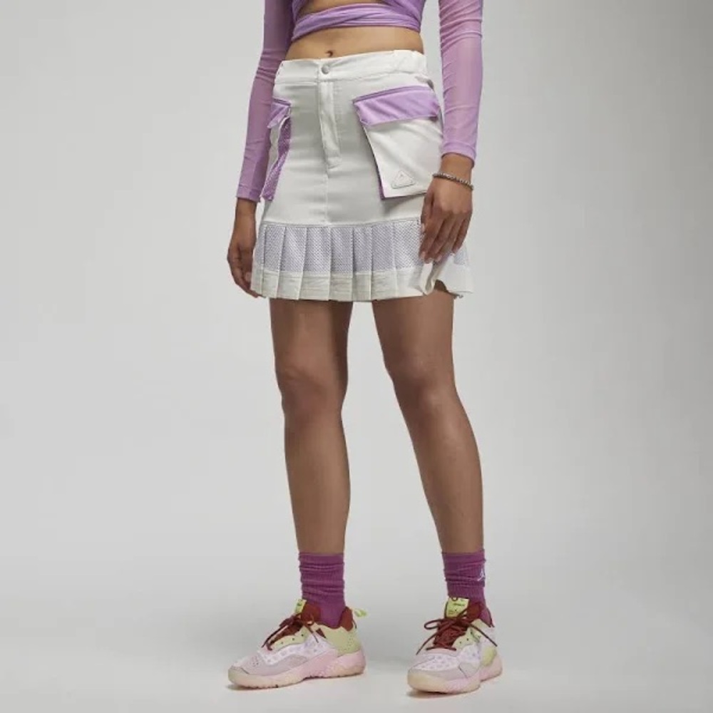 Nike Jordan 23 Engineered‎ White Skirt Pleated Sport Women’s Sz Large NWOT